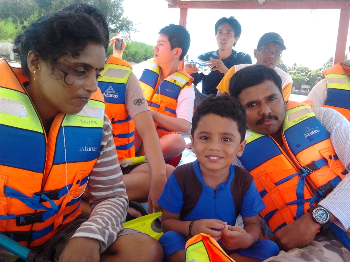 On the way to snorkeling spot